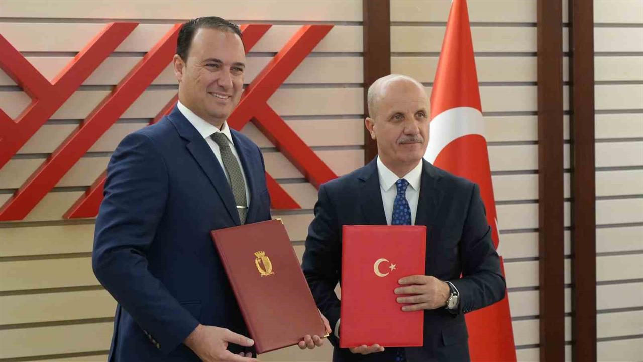 Ankara'da Yükseköğretim Kurulu, Türk üniversitelerinin uluslararasılaşmasını hedefliyor.