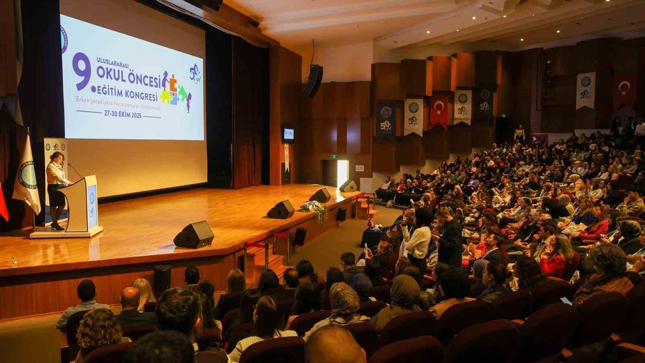 Bursa'da Gerçekleşen 9. Uluslararası Okul Öncesi Eğitimi Kongresi'nde Eğitimde Dijitalleşme Vurgulandı
