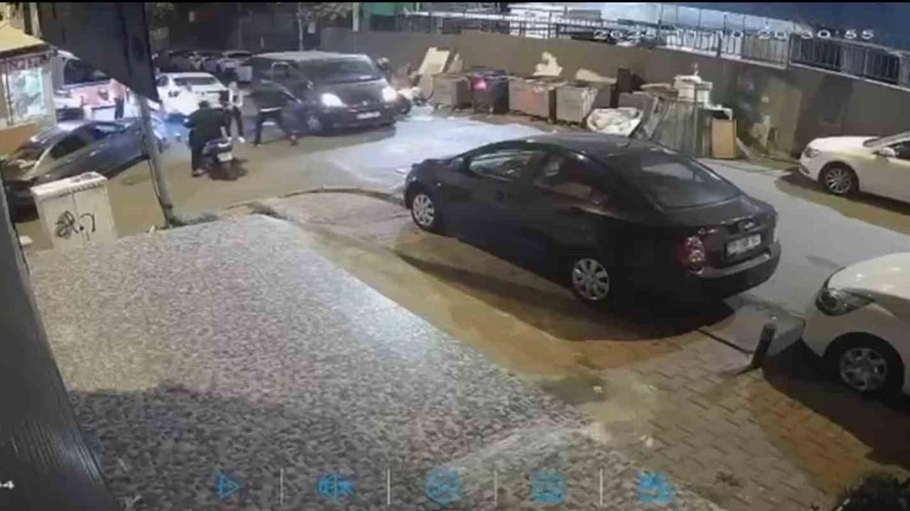 İstanbul Şişli'de Yol Verme Kavgasında İki Kişi Bıçakla Yaralandı