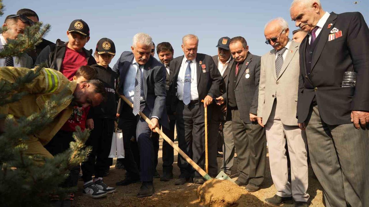Kırıkkale'de 5 Bin Fidanın Toprakla Buluşturulması Etkinliği Gerçekleşti