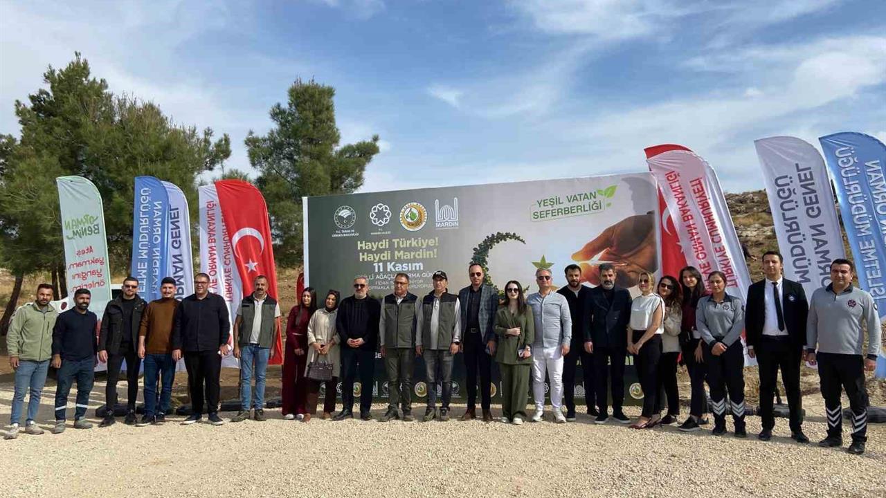 Mardin'de Mardian Mall, Milli Ağaçlandırma Günü'nde Hatıra Ormanı Kurdu