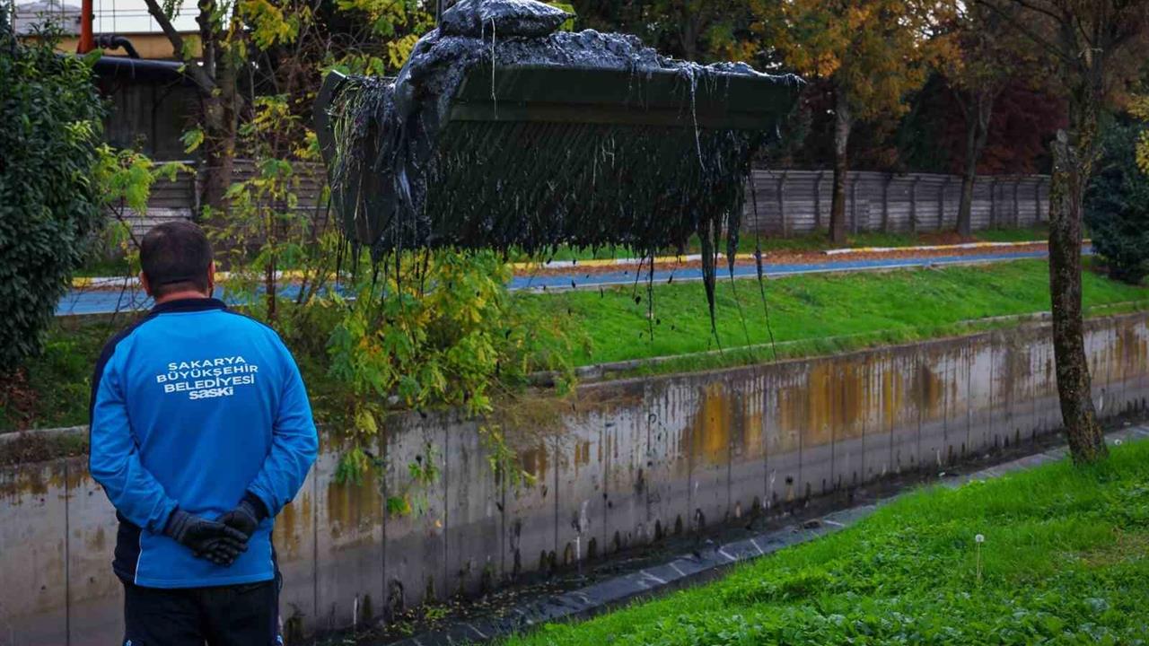 Sakarya'da Çark Deresi İçin Temizlik Çalışmaları Başlatıldı