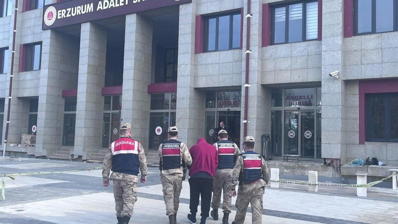 Erzurum Yakutiye'de 2 Yıldır Aranan Şahıs Jandarma Tarafından Yakalandı