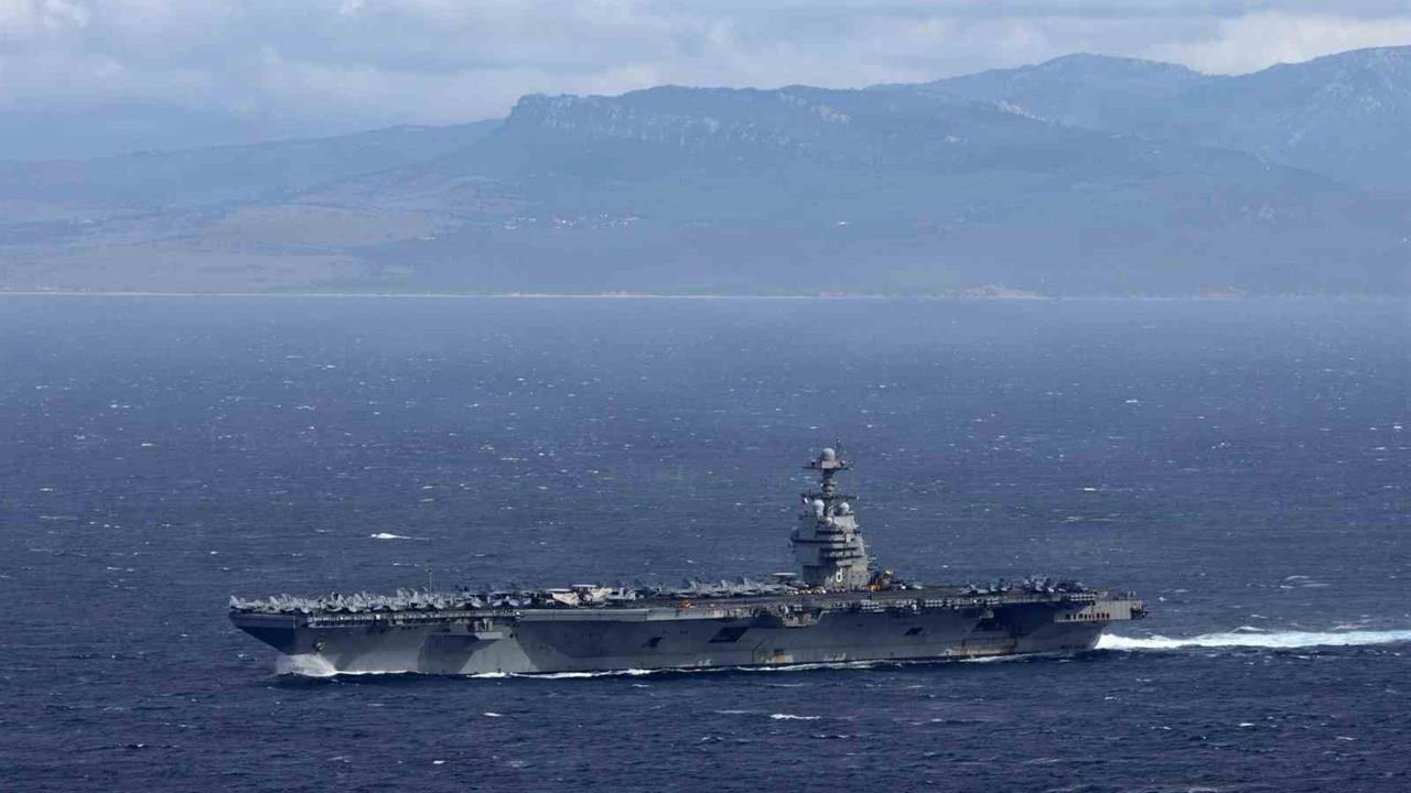 ABD Donanması, USS Gerald R. Ford liderliğindeki uçak gemisi saldırı grubunun Karayipler'e ulaştığını duyurdu.