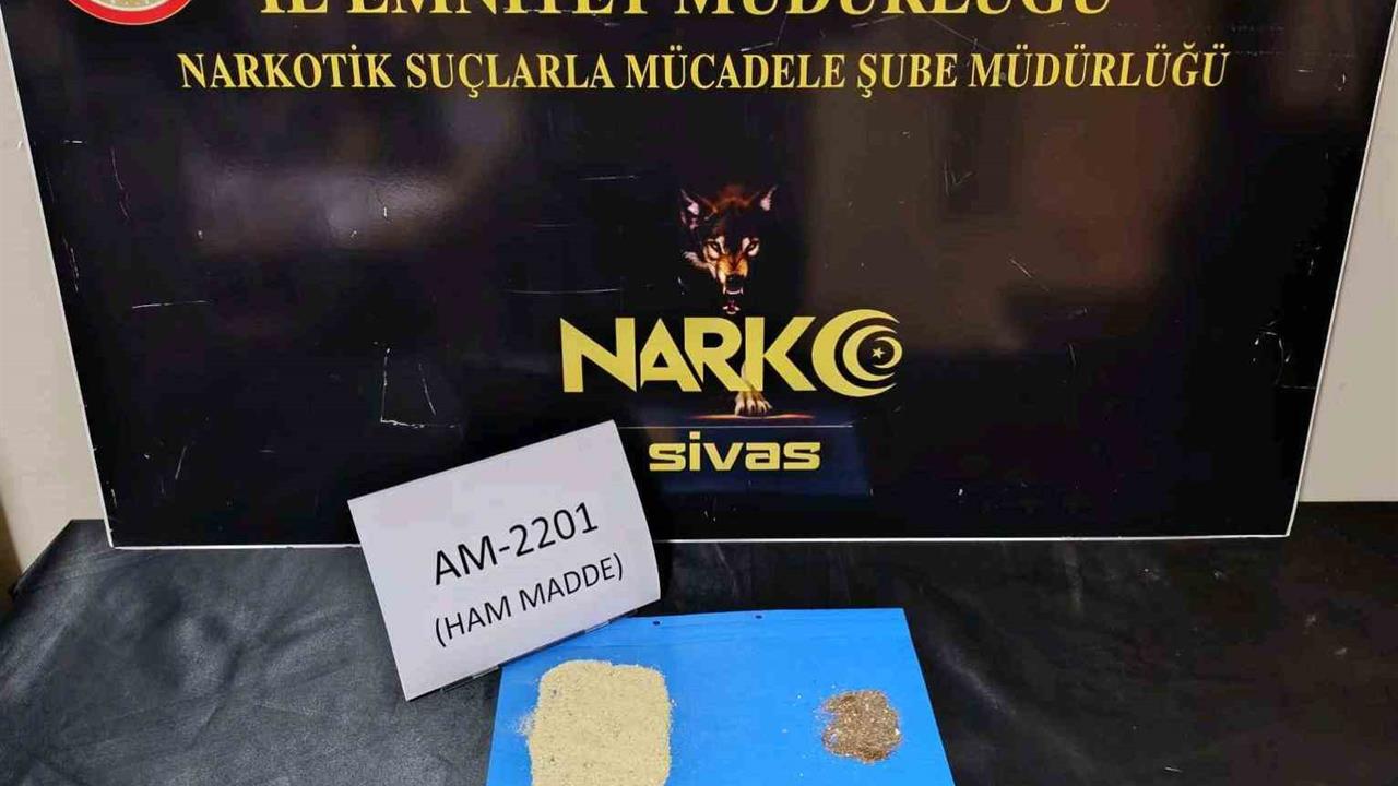 Sivas'ta Uyuşturucu Operasyonu Kapsamında 3 Kişi Tutuklandı