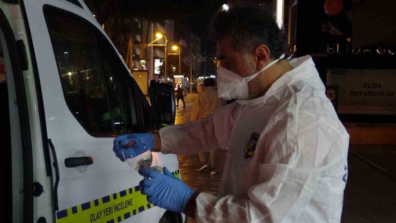 Antalya Muratpaşa'da Dairede Çürümüş Ceset Bulundu