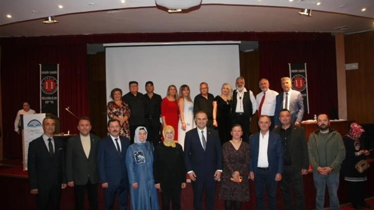 Bilecik Bayırköy'de Şiir ve Beste Gecesi Duygu Dolu Anlara Ev Sahipliği Yaptı