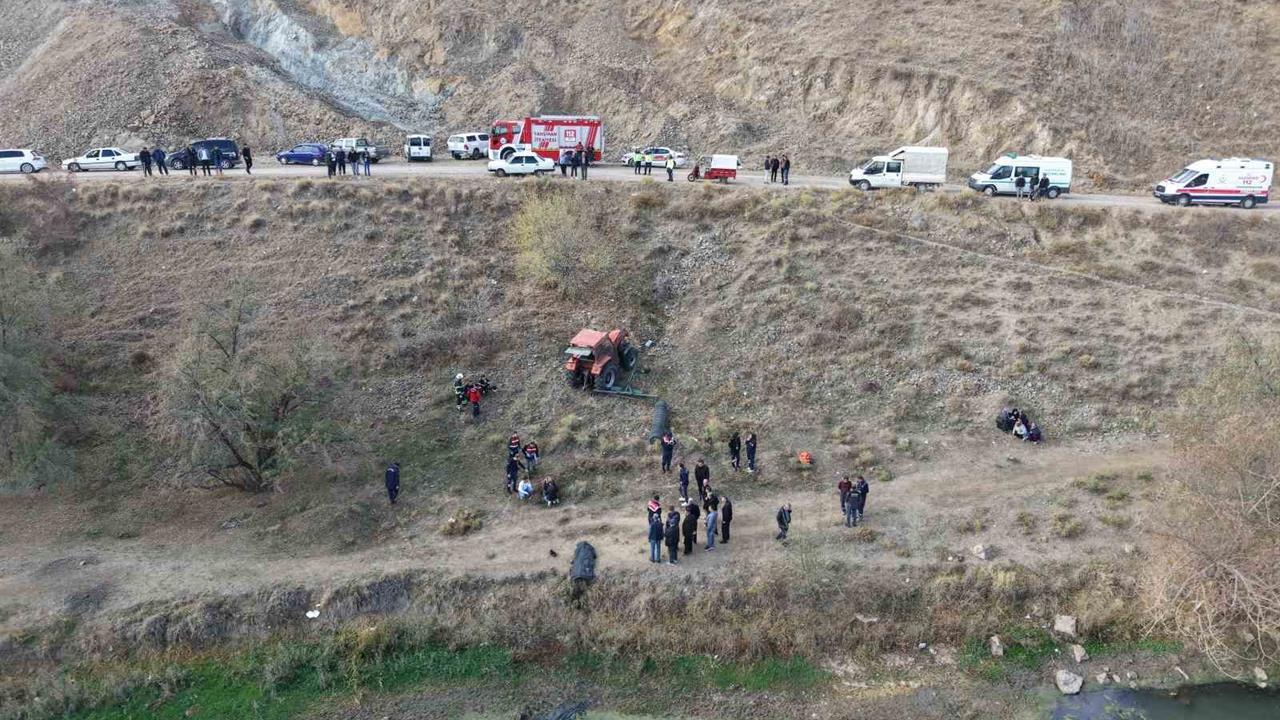 Kırıkkale Yahşihan'da Kontrolden Çıkan Traktör Uçuruma Devrildi, 1 Kişi Hayatını Kaybetti