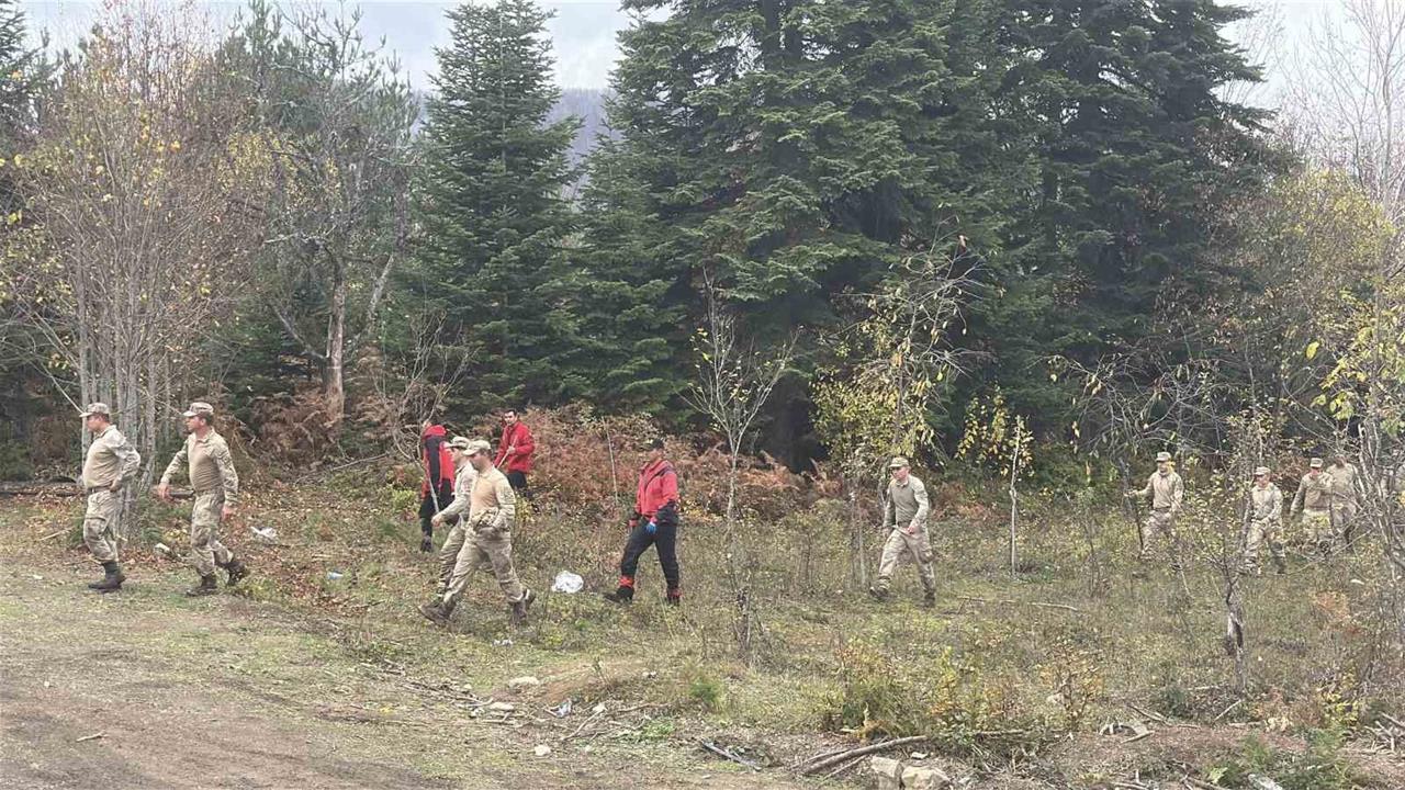 Kastamonu Bozkurt'ta Anne ve Oğulun Cesetlerinin Bulunduğu Yerde Kayıp Eşya Tespit Edildi