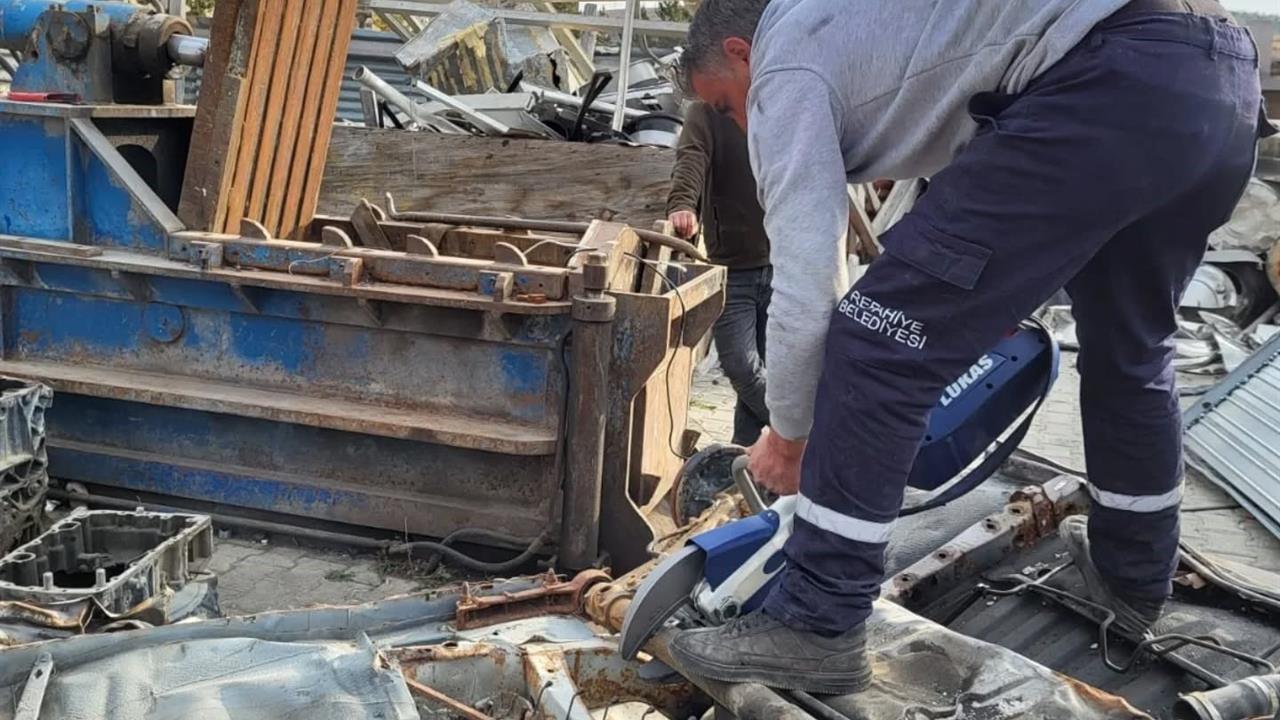 Refahiye'de İtfaiye Personeline Trafik Kazalarına Müdahale Eğitimi Verildi