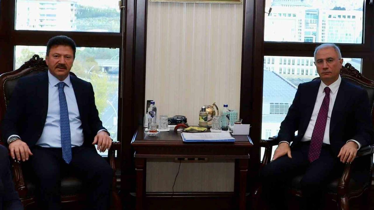 Ankara'da Ulaşım Esnafı Sorunları İçin Toplantı Yapıldı