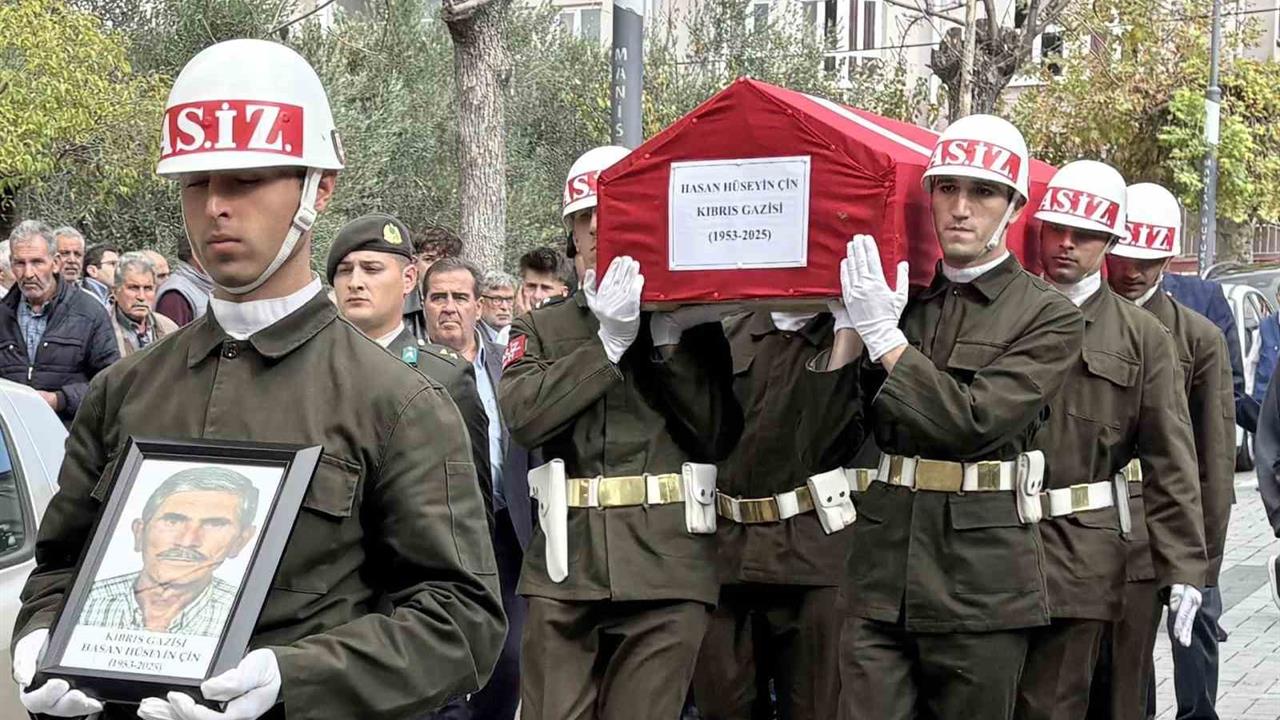 Manisa'da Kıbrıs Gazisi Hasan Hüseyin Çin Son Yolculuğuna Uğurlandı