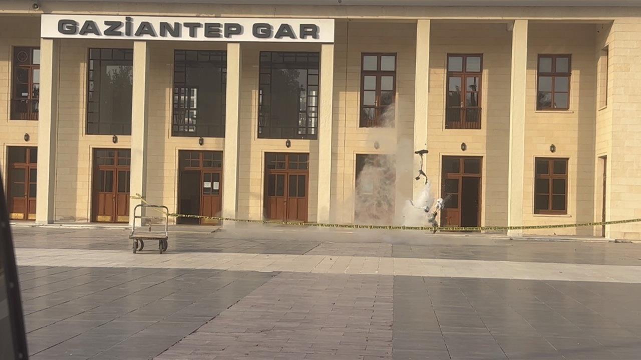 Gaziantep Gar İstasyonu'nda Şüpheli Çanta Patlatıldı, Olayla İlgili Soruşturma Başlatıldı