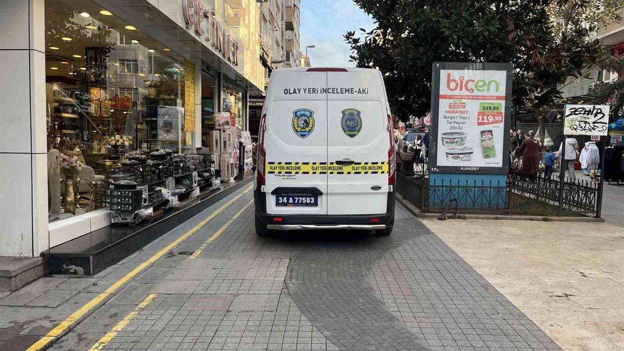 İstanbul Küçükçekmece'de Bir Kafede Silahlı Saldırı Gerçekleşti, 1 Yaralı