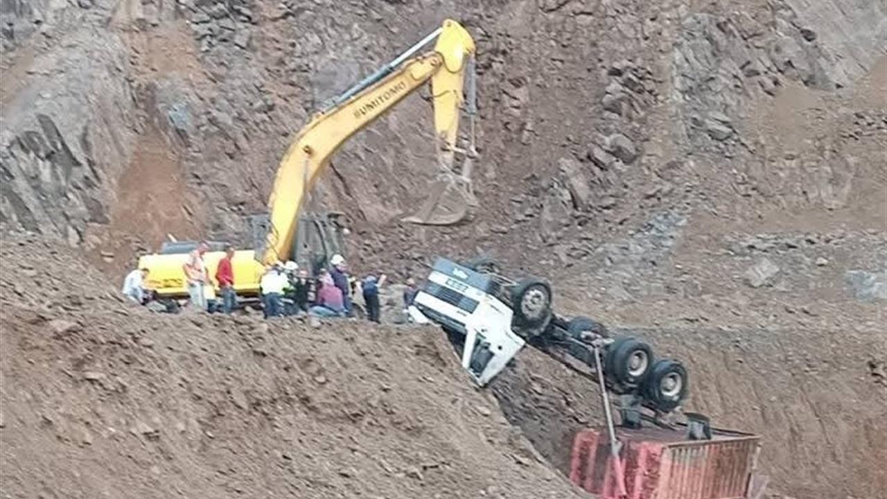 Ordu Ulubey'de Taş Ocağında Kamyon Devrildi, Sürücü Hayatını Kaybetti