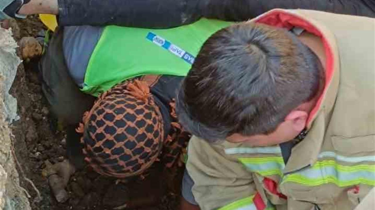 Hatay Antakya'da Şantiye Alanında Göçükte Mahsur Kalan İşçi Kurtarıldı