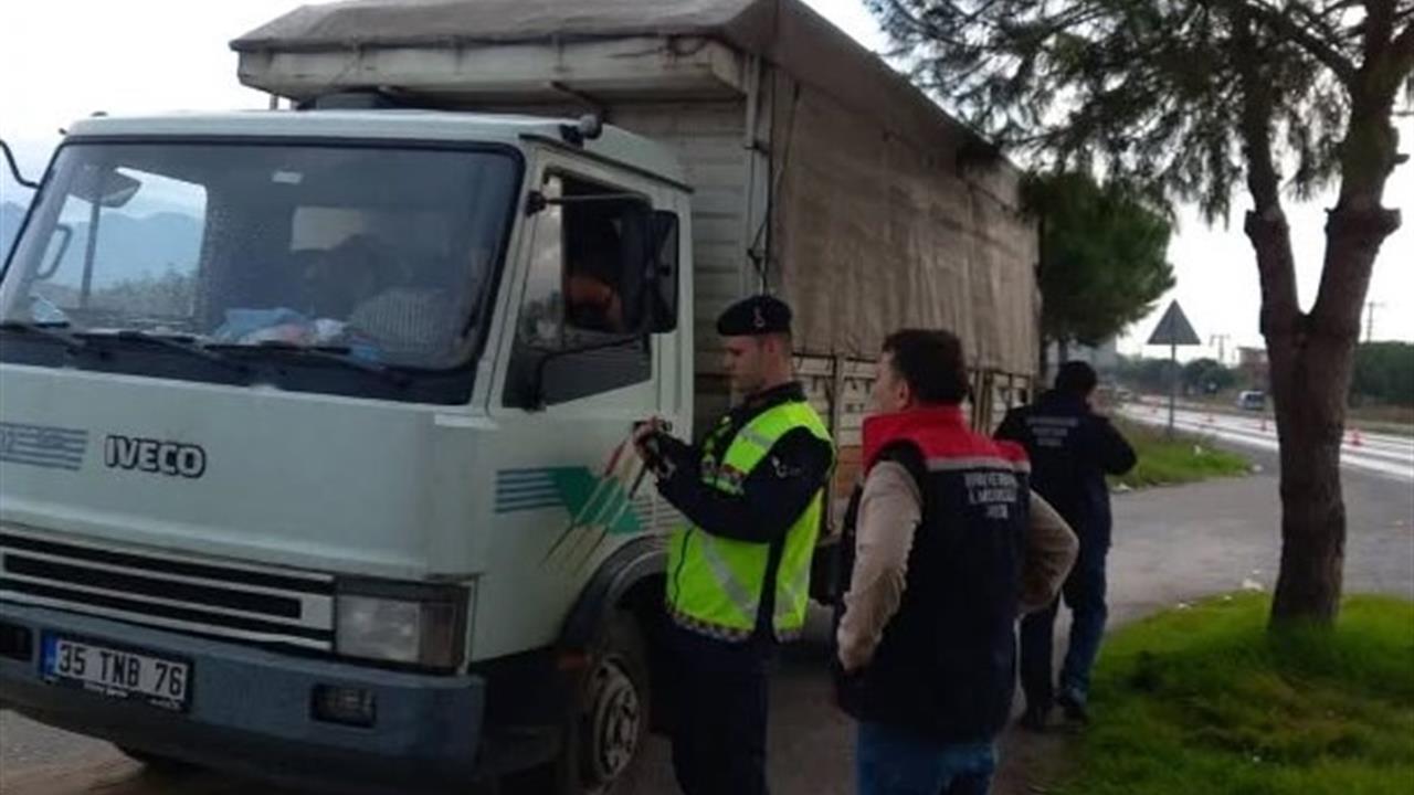 Aydın Didim'de Hayvan Hastalıklarına Karşı Yol Kontrolleri Devam Ediyor