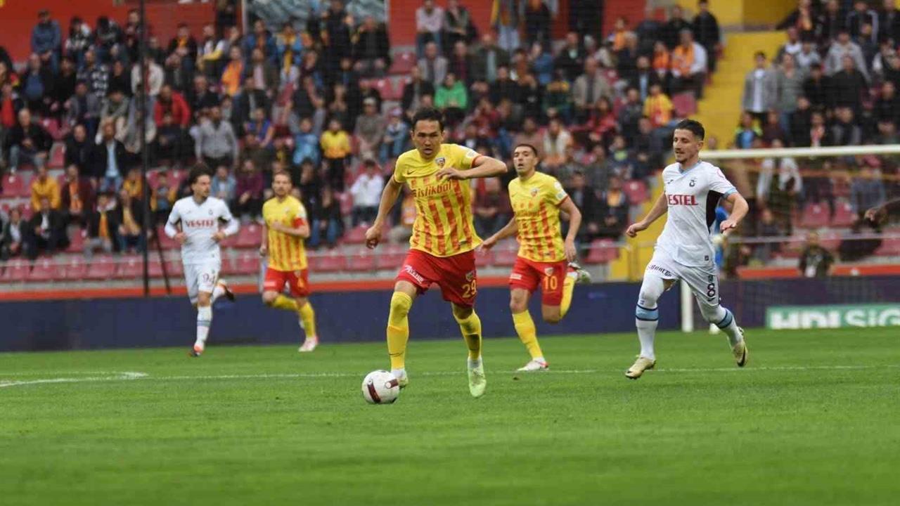 Kayserispor'a Eski Futbolcusundan Dolayı 3.4 Milyon TL Ödeme Emri