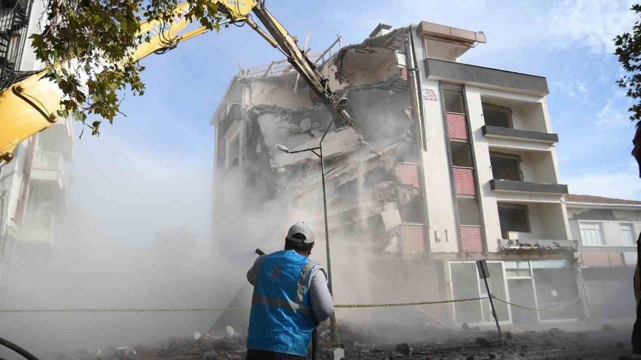 Balıkesir Sındırgı'da Son 3 Ayda 17 Bin Deprem Kaydedildi