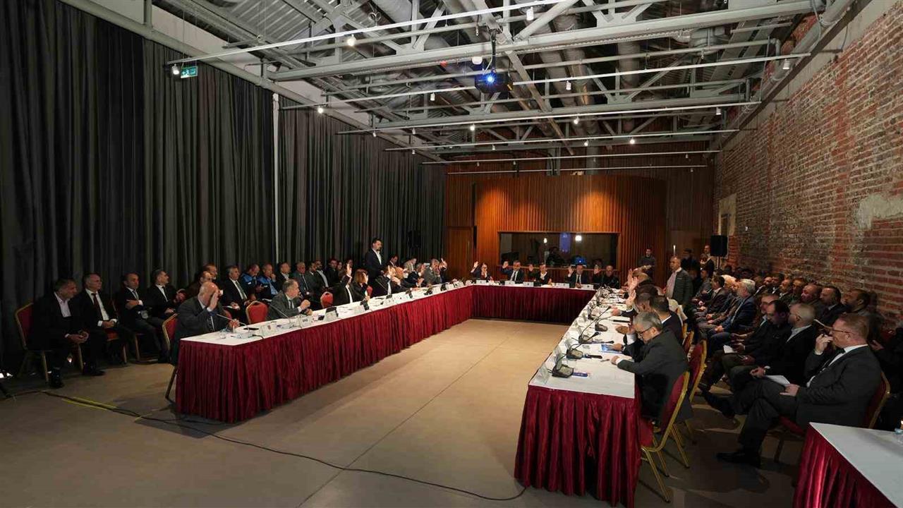 İstanbul'da 84 Noktada Hız Limitleri Yenilendi ve 14 Bin Levha Sökülecek