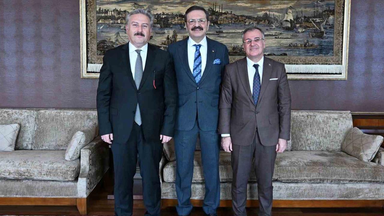 Hacılar'da Başkan Özdoğan, TOKİ ve TOBB Başkanı ile Görüşmeler Yaptı