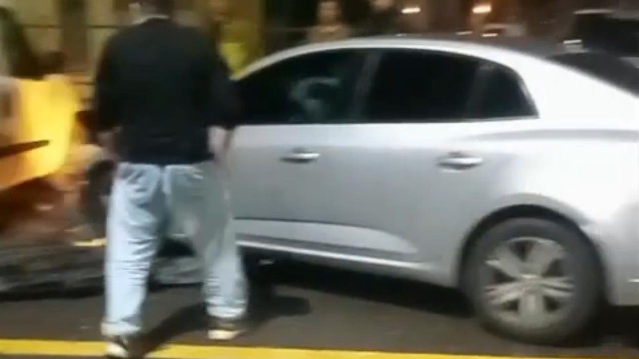 Bolu Kültür Mahallesi'nde Kontrolden Çıkan Araç 2 Park Halindeki Araca Çarptı