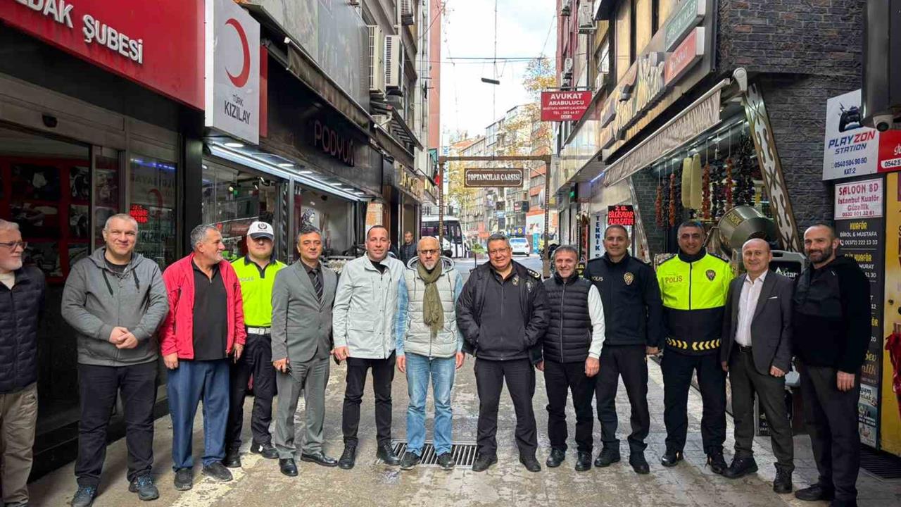 Zonguldak İl Emniyet Müdürü Sinan Ergen, esnafla bir araya geldi.
