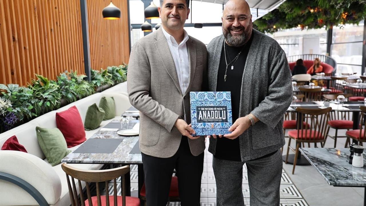 Ataşehir'de Somer Sivrioğlu, Mutfak Kültürü Üzerine Görüşleri Paylaştı