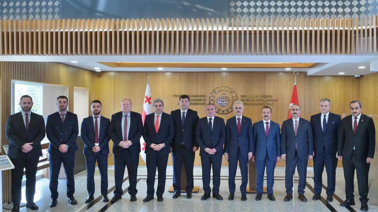 Gürcistan Altyapı Bakanı Sokhadze, Uraloğlu'na Taziyelerini İletti