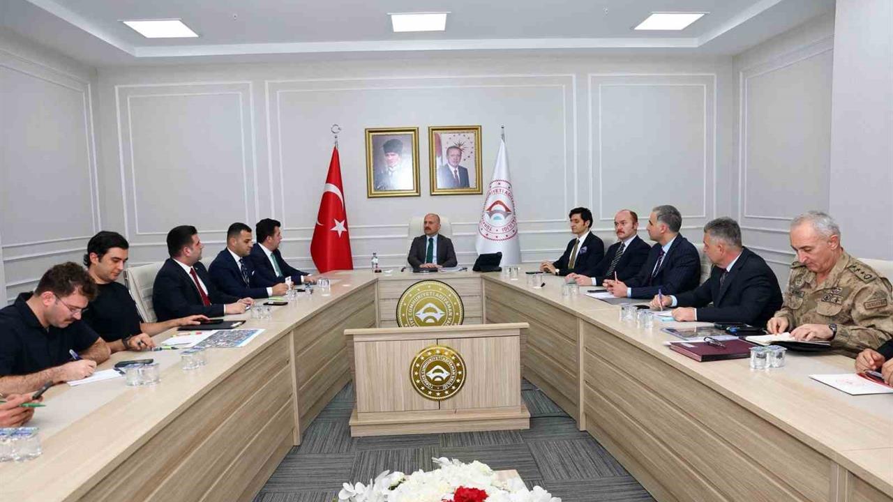 Adıyaman'da Cumhurbaşkanı Erdoğan'ın Ziyareti Öncesi Güvenlik Toplantısı Yapıldı