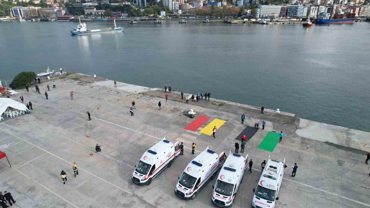 Zonguldak'ta Gemi Kazası Tatbikatı Yapıldı, Yaralılar Hastaneye Kaldırıldı