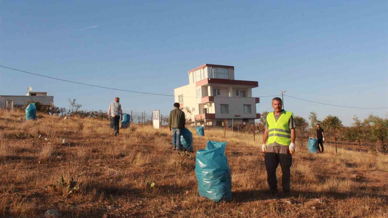 Siirt'te Gönüllü Bir Grup, İki Yılda 2 Ton Çöp Topladı