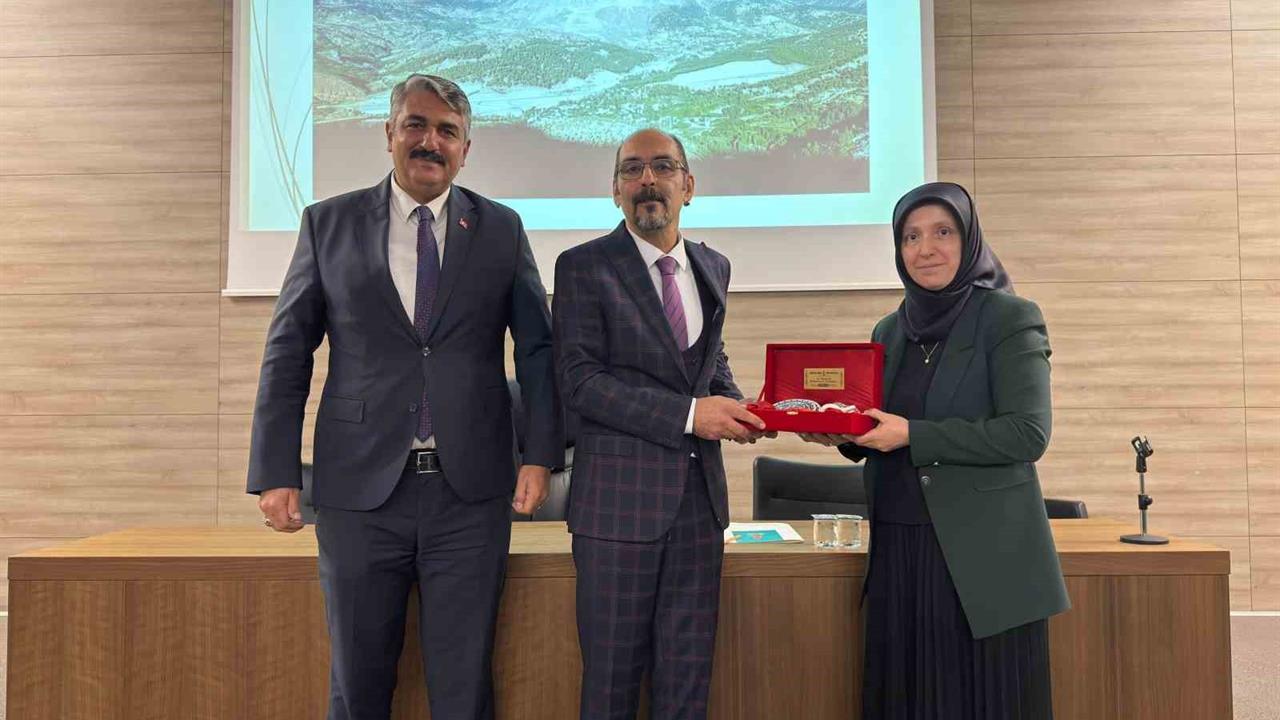 Kahramanmaraş Onikişubat’ta Kültürel Miras Üzerine Konferans Düzenlendi