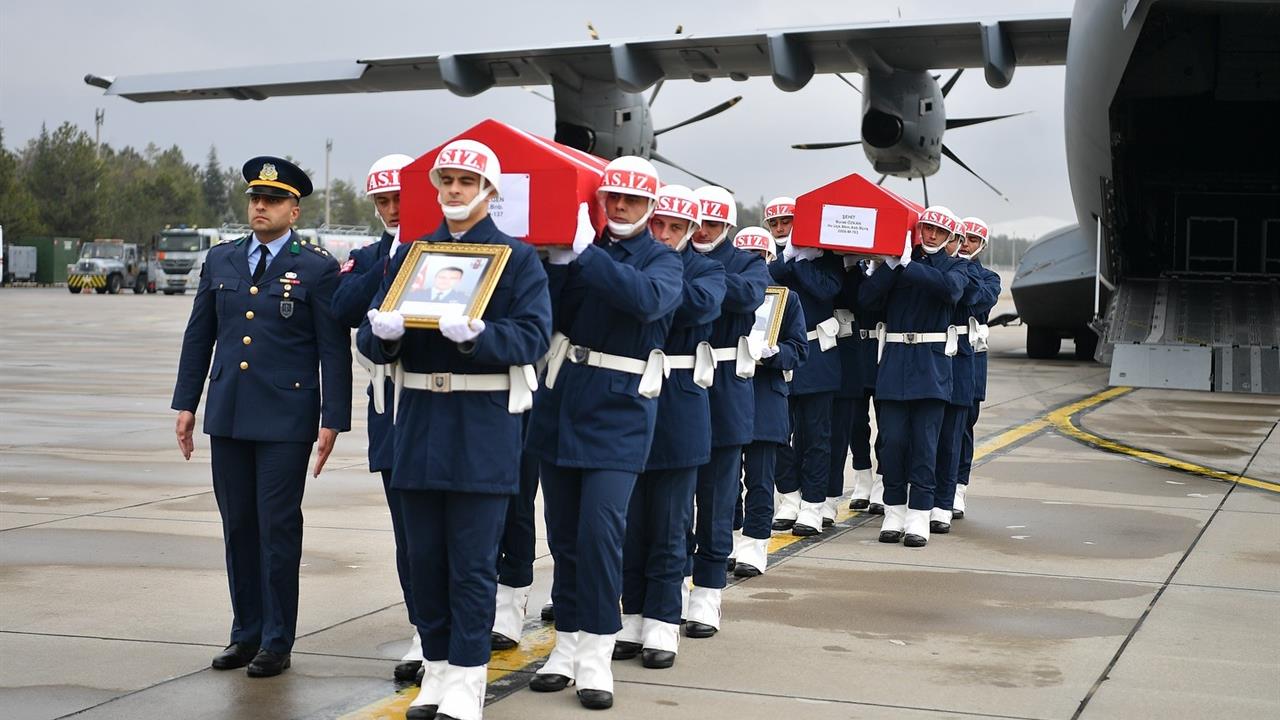 Kayseri'de Şehit Pilot Nihat İlgen'in Naaşı Törenle Karşılandı