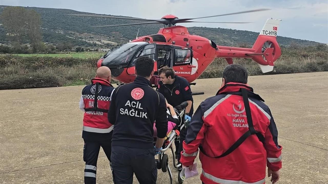Gökçeada'da Rahatsızlanan İki Hasta Helikopterle Çanakkale'ye Sevk Edildi