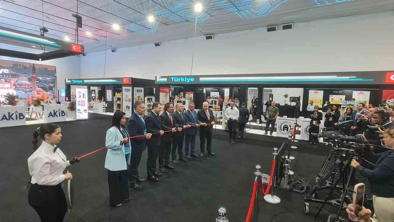 Denizli'de 3. Venezuela Türk İhraç Ürünleri Fuarı'nda İhracat Hedefleri Açıklandı