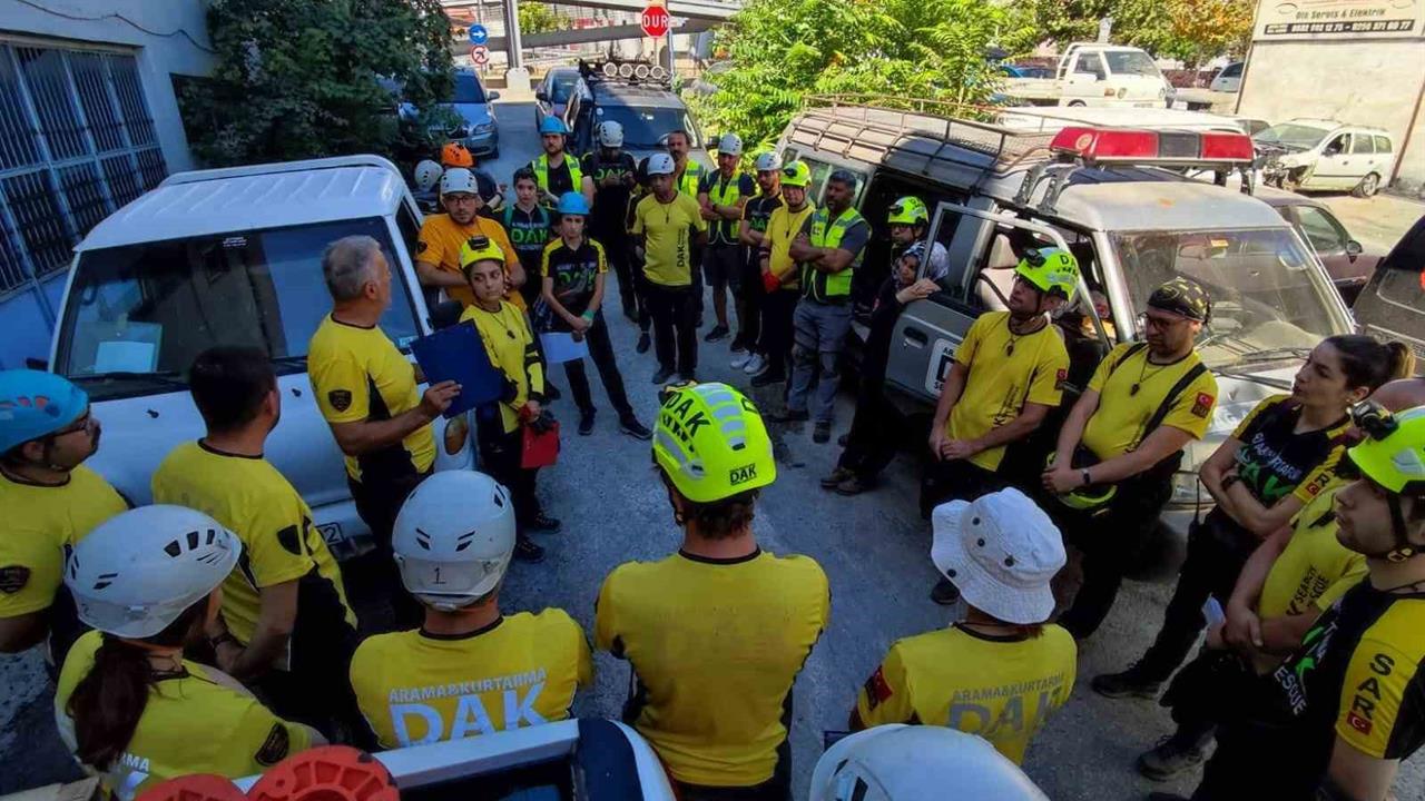 Denizli'de Dağ Arama Kurtarma Ekibi 9 Yıldır Gönüllü Hizmet Veriyor