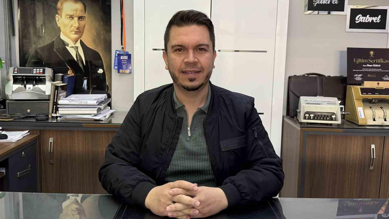 Denizli Buldan'da Başkan Özbay, CHP ile Büyükşehir Belediyeleri Arasındaki Anlaşmazlıklar Üzerine Konuştu