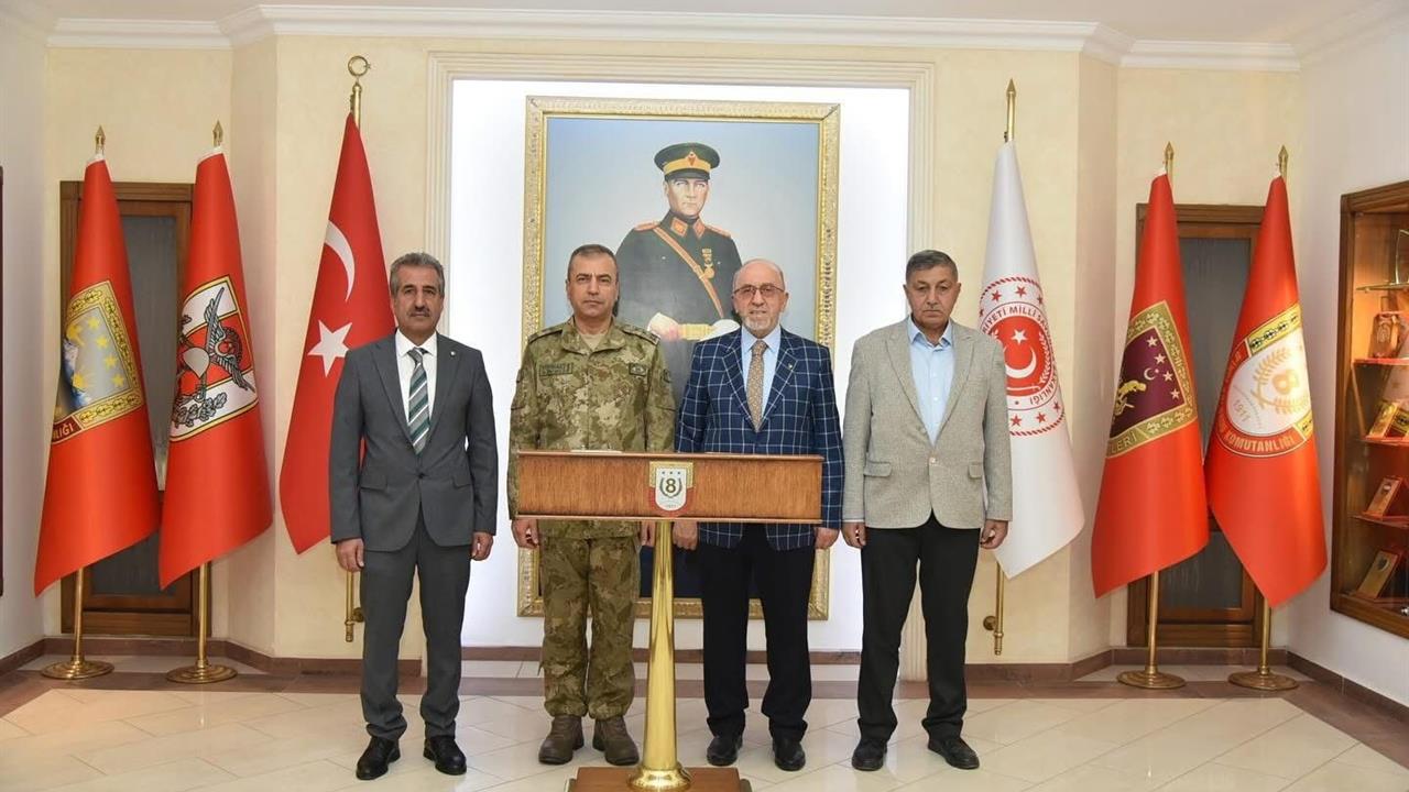 Elazığ'da Başkan Dumandağ, Kolordu Komutanı Durmaz ile Ekonomik Konuları Görüştü