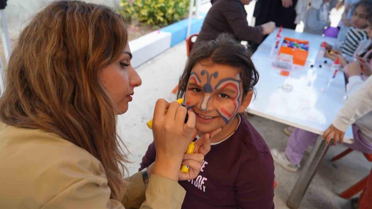 Tarsus'ta Çocuklar İçin Hazırlanan Eğlenceli Etkinlikler Yoğun İlgi Gördü