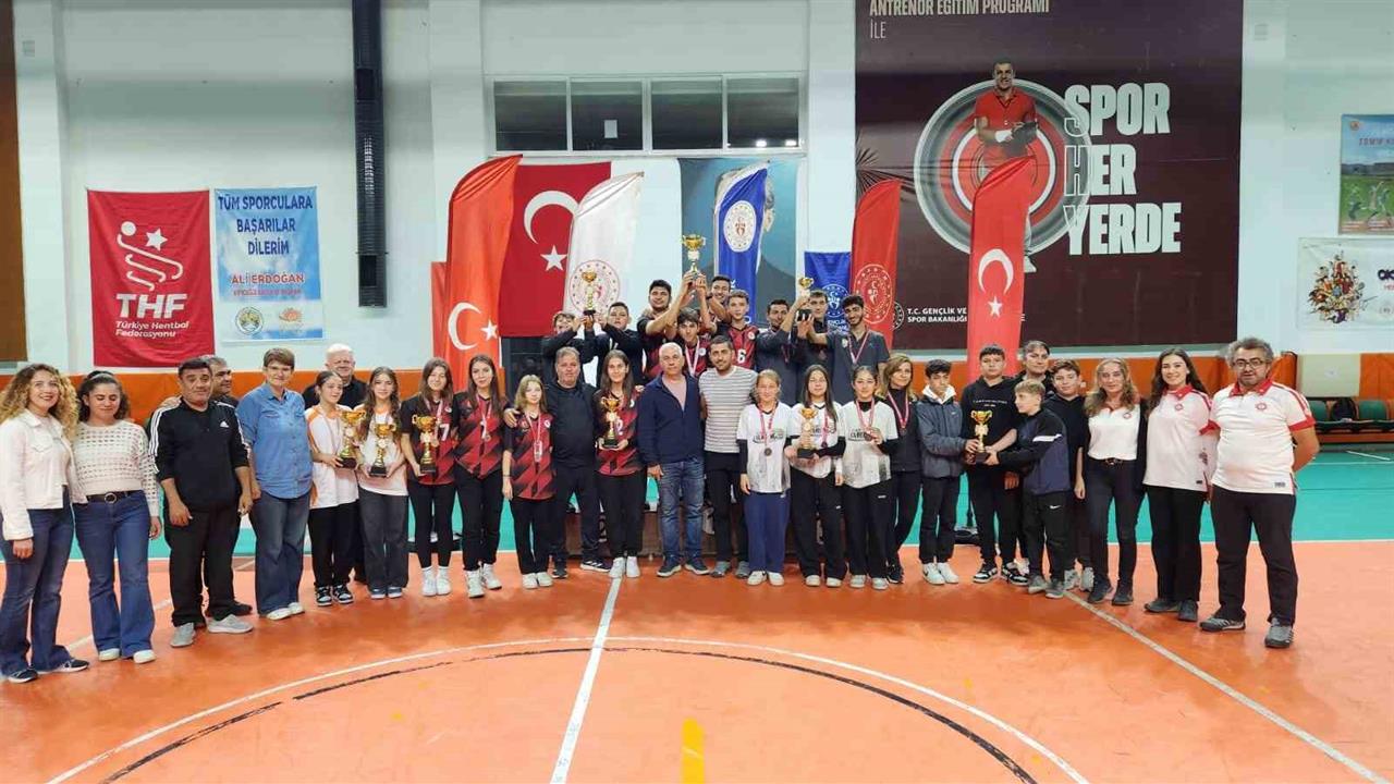 Köyceğiz'de Floor Curling İl Şampiyonası Başarıyla Tamamlandı