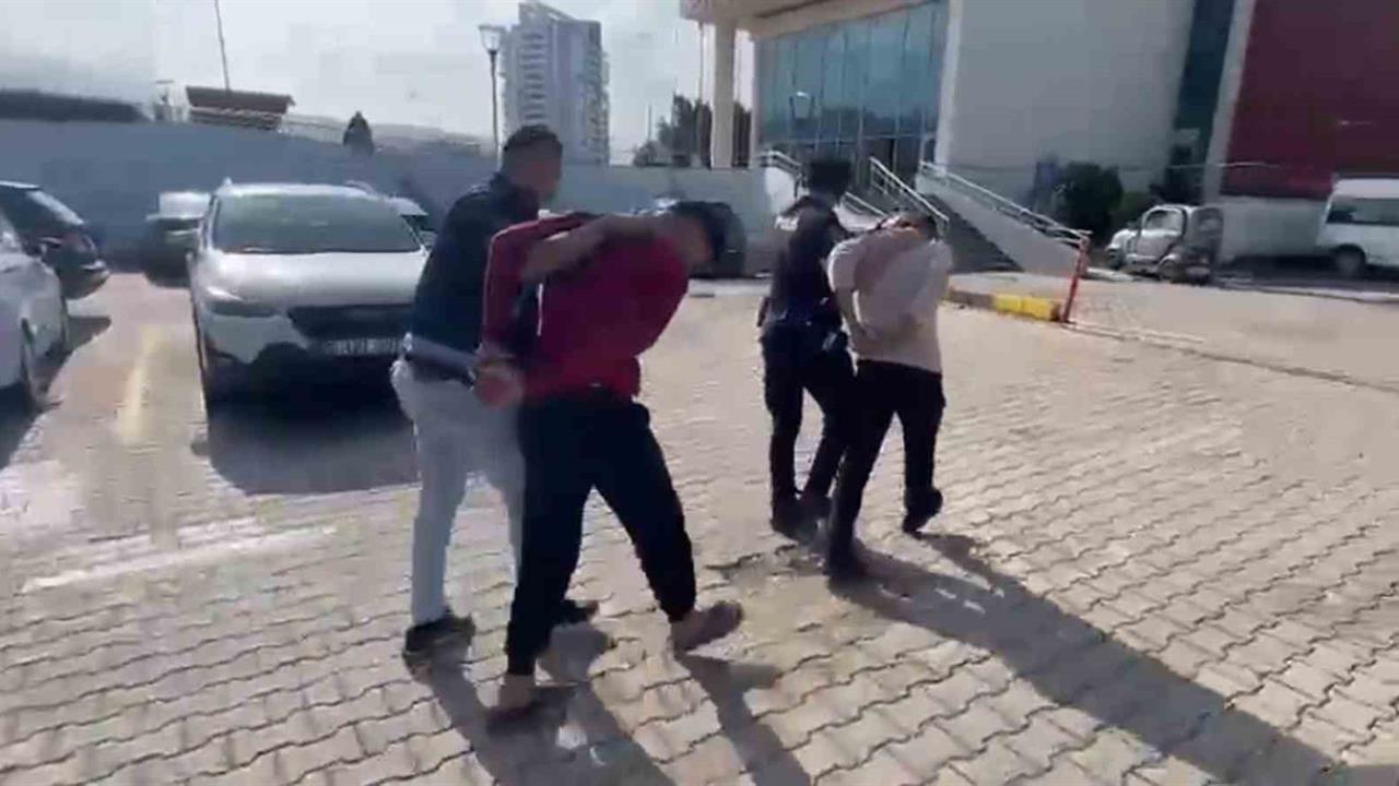 İskenderun'da Aranan İki Şahıs Gözaltına Alındı