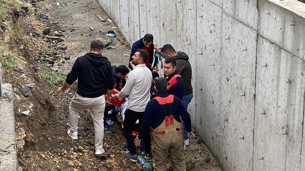 Hatay Antakya'da Hafif Ticari Araç Çarpması Sonucu Bir Kadın Hayatını Kaybetti