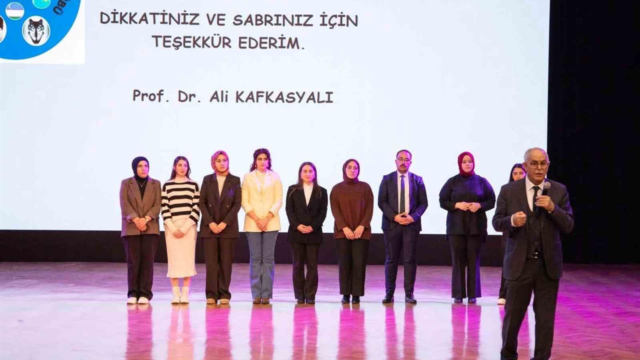 Erzincan'da Ahıska Türkleri'nin Sürgünü Konferansla Hatırlandı
