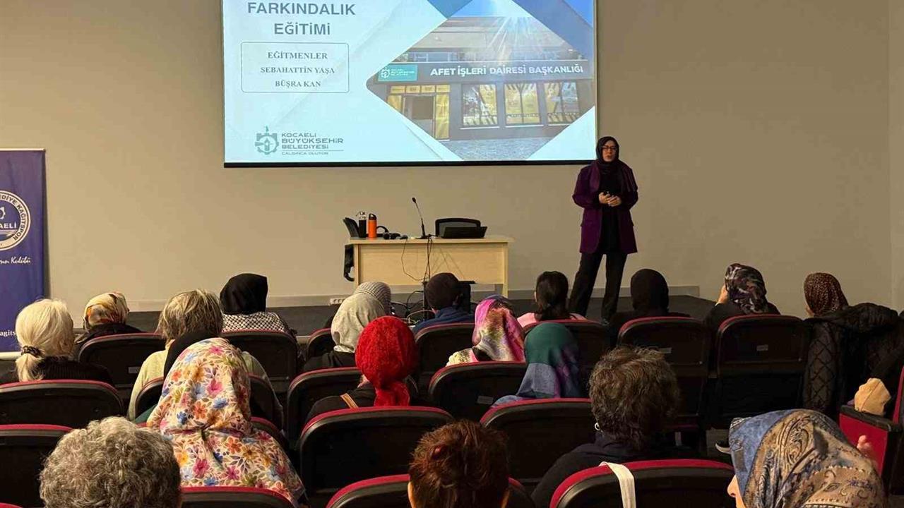 Kocaeli'de Kadınlara Yönelik Afet Farkındalık Eğitimi Düzenlendi