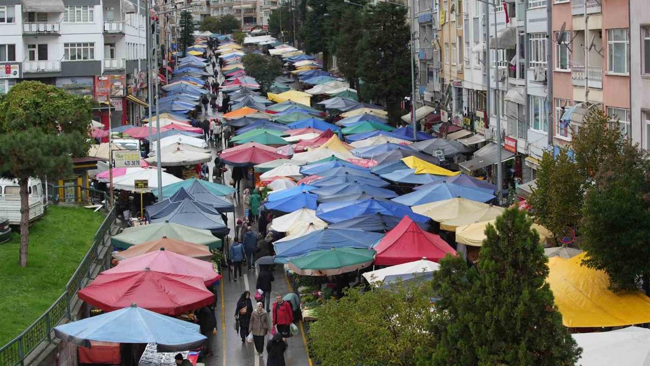 Samsun'da Semt Pazarlarındaki Düzensizlikler Ekonomiyi Etkiliyor