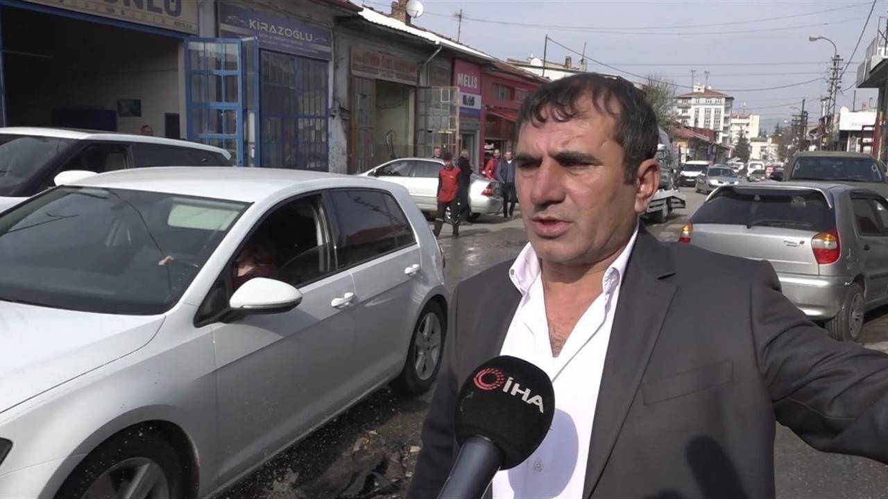 Eskişehir Küçük Sanayi Bölgesi'nde Esnaf Sorunlarını Anlattı, Çukurlar Mağdur Ediyor