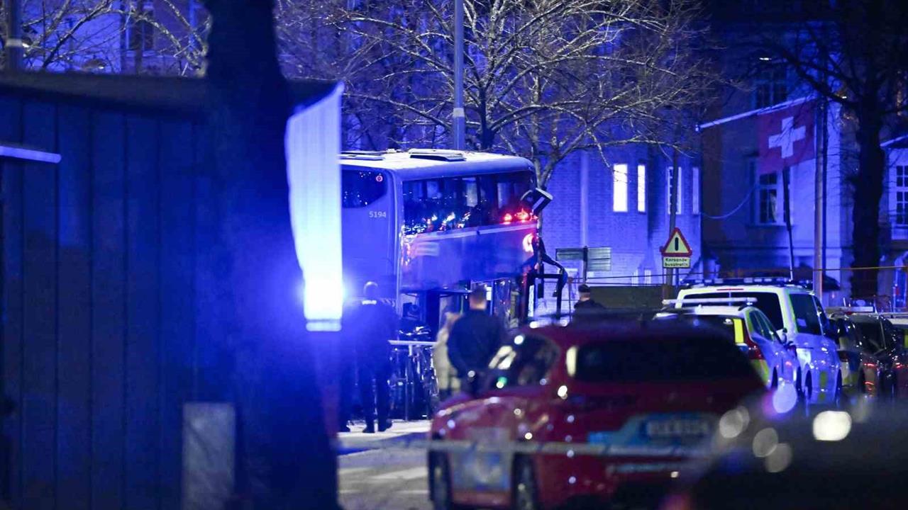 Stockholm Östermalm'de Durağa Dalan Otobüs 3 Can Aldı, 3 Yaralı