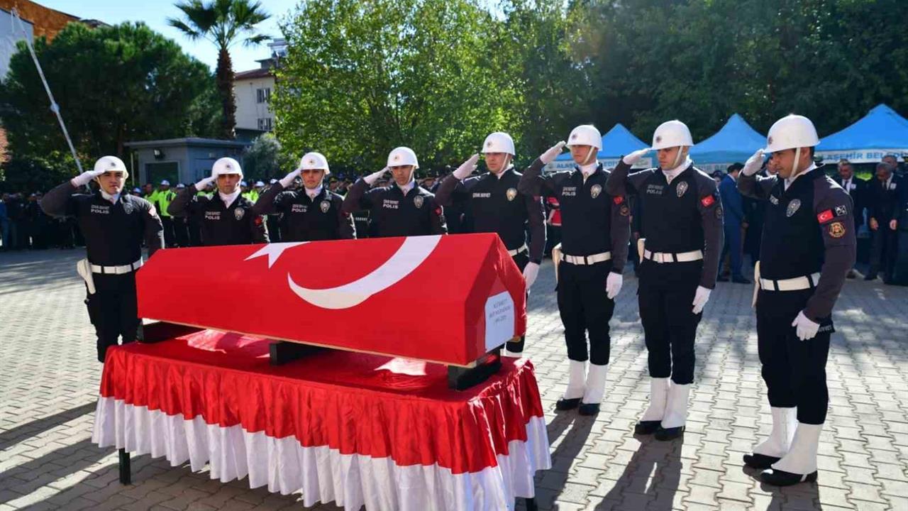 Manisa Salihli'de Şehit Polis Memuru Ali Barut İçin Tören Düzenlendi