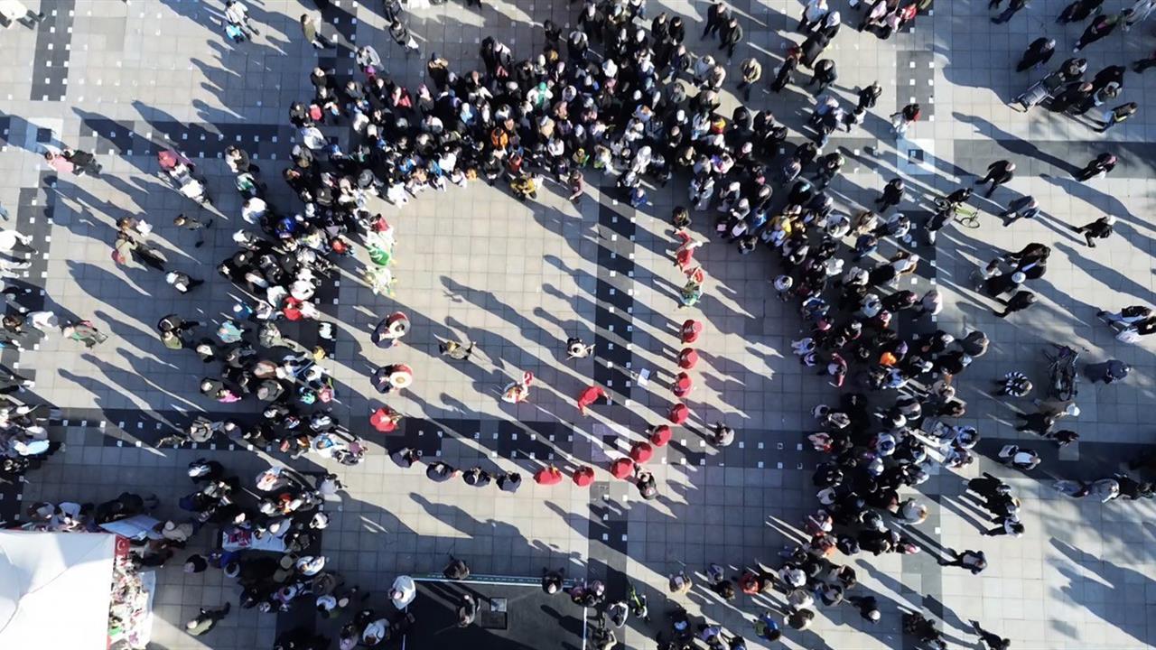 Düzce'de Filistin'e Destek İçin Düzenlenen Etkinlik Yoğun İlgi Gördü